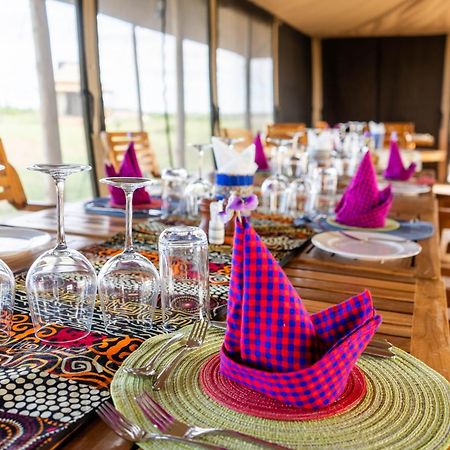 Serengeti Malaika Luxury Camp Экстерьер фото